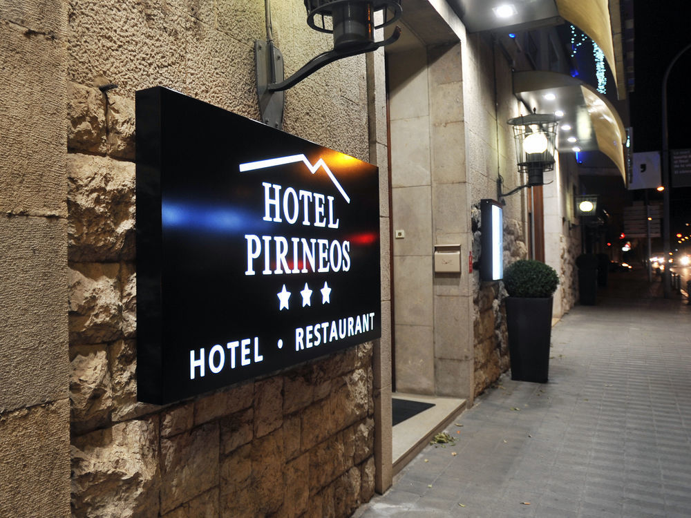 Hotel Pirineos Figueres  Exteriér fotografie